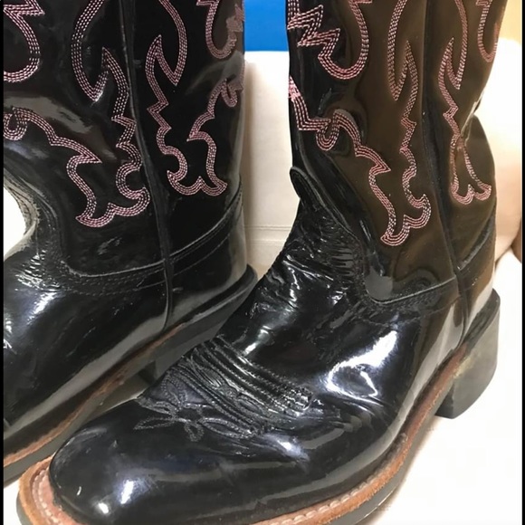 Women’s Size 6.5
Old West Boots
Broad Square Toe - Picture 5 of 8